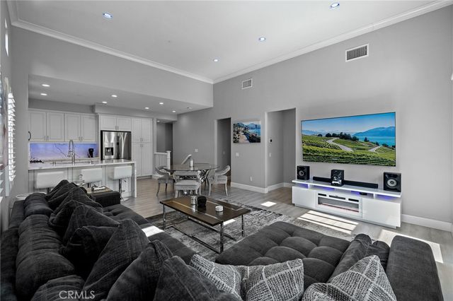 16 Serenity, Irvine, CA 92618