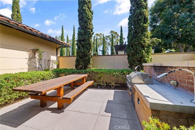 16 Serenity, Irvine, CA 92618