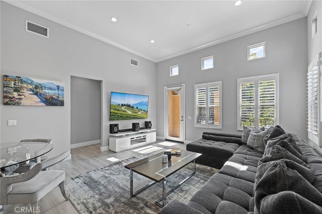 16 Serenity, Irvine, CA 92618