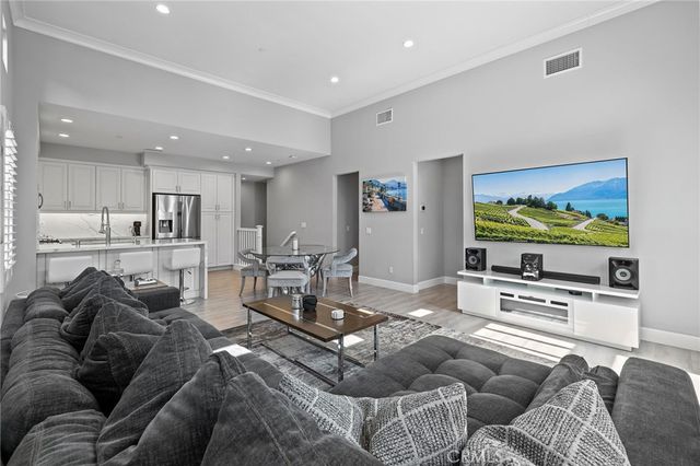 16 Serenity, Irvine, CA 92618