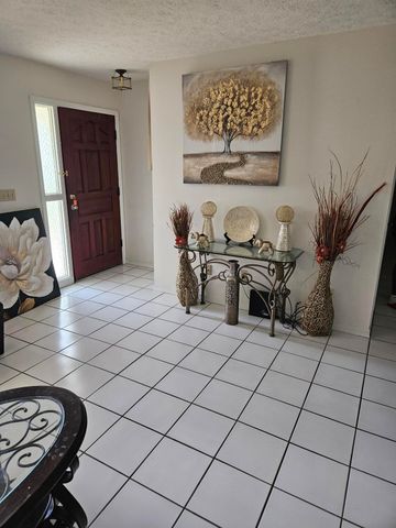 967 SE Breakwater Avenue, Port St. Lucie, Port St Lucie, FL 34983