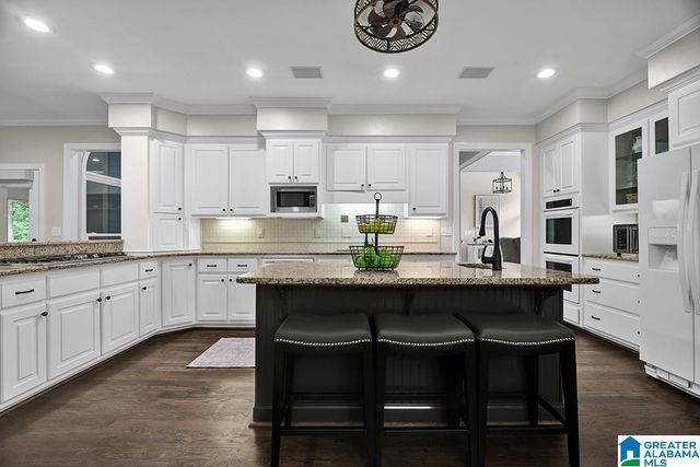 417 THORNBERRY CIRCLE, Hoover, AL 35242