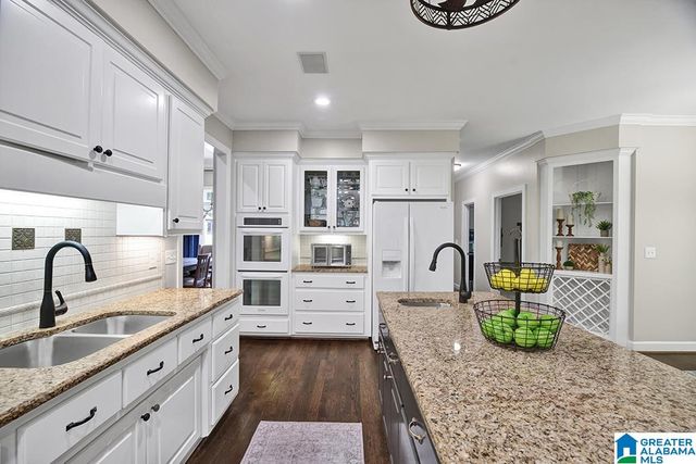 417 THORNBERRY CIRCLE, Hoover, AL 35242