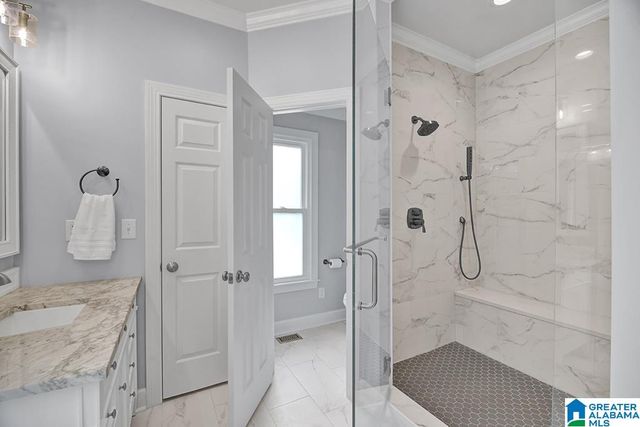 417 THORNBERRY CIRCLE, Hoover, AL 35242