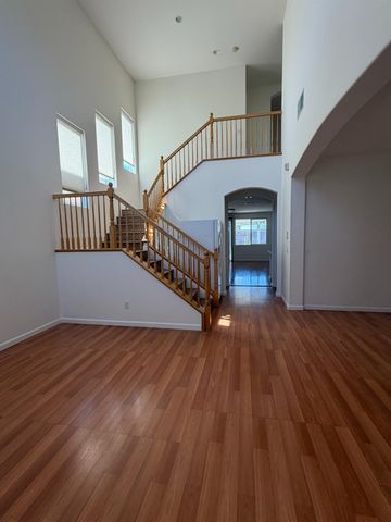 9742 Dartmoor Way, Elk Grove, CA 95757