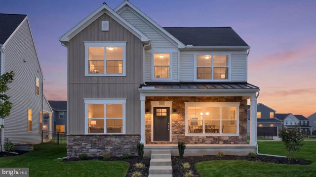 519 CHARLESTON DR, Mechanicsburg, PA 17055