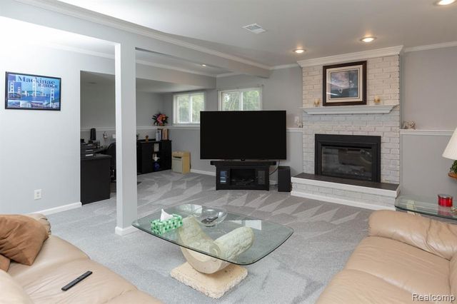 9026 Woodside Road, Northville, MI 48167