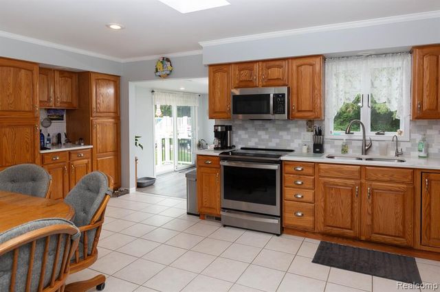 9026 Woodside Road, Northville, MI 48167