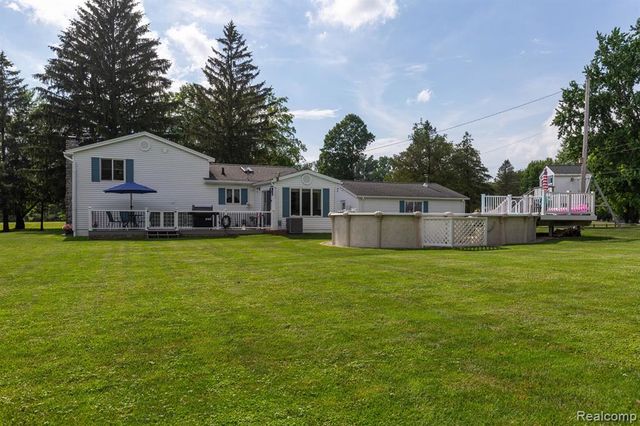 9026 Woodside Road, Northville, MI 48167