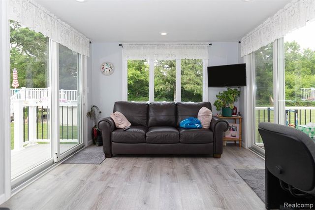 9026 Woodside Road, Northville, MI 48167