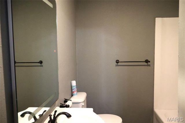 725 W Bain, Dexter, MO 63841