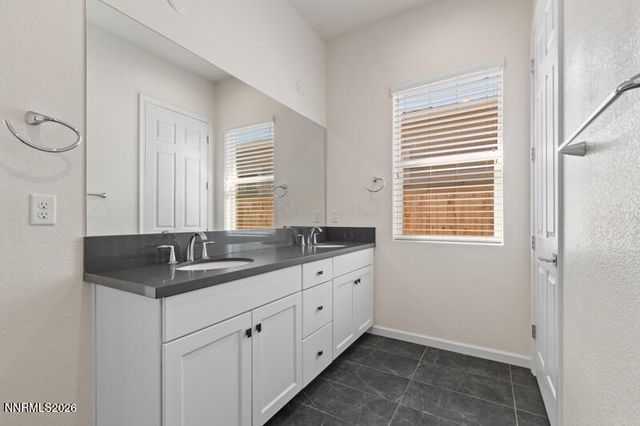 2345 Jagged Peak Lane, Sparks, NV 89436