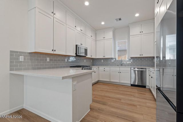 2345 Jagged Peak Lane, Sparks, NV 89436