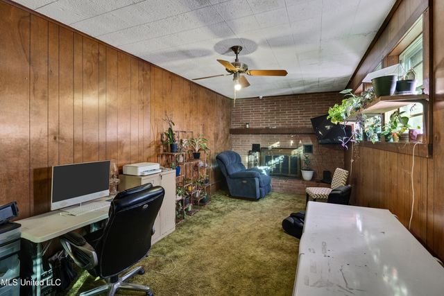 1777 E Starlanding Road, Southaven, MS 38651