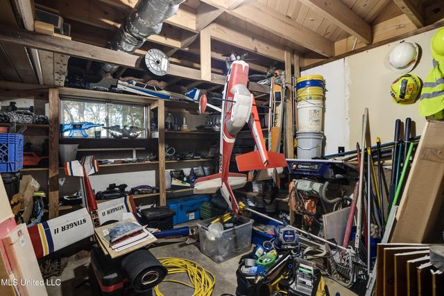 1777 E Starlanding Road, Southaven, MS 38651