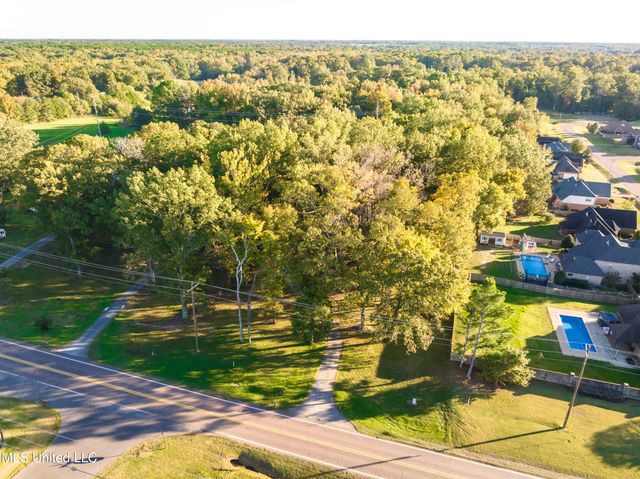 1777 E Starlanding Road, Southaven, MS 38651