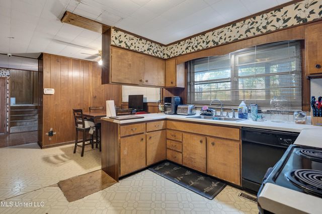 1777 E Starlanding Road, Southaven, MS 38651