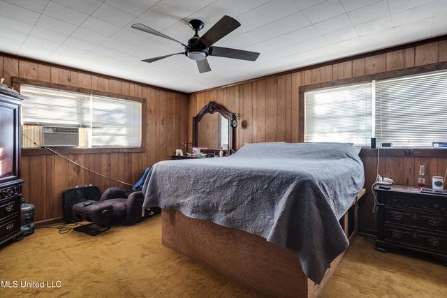 1777 E Starlanding Road, Southaven, MS 38651