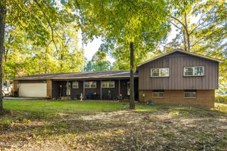 1777 E Starlanding Road, Southaven, MS 38651
