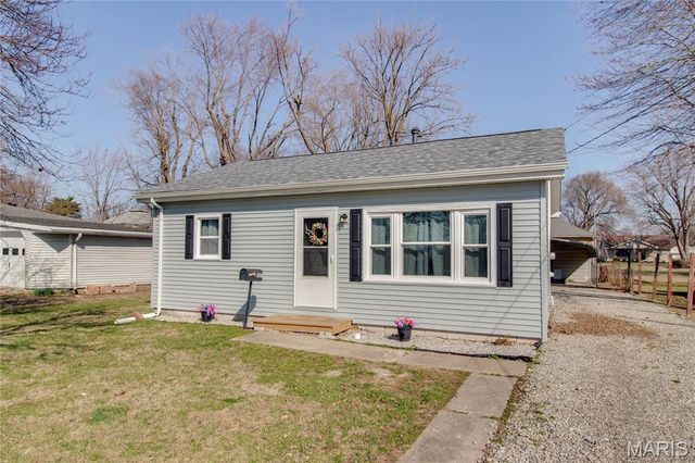 907 W Exchange Street, Jerseyville, IL 62052