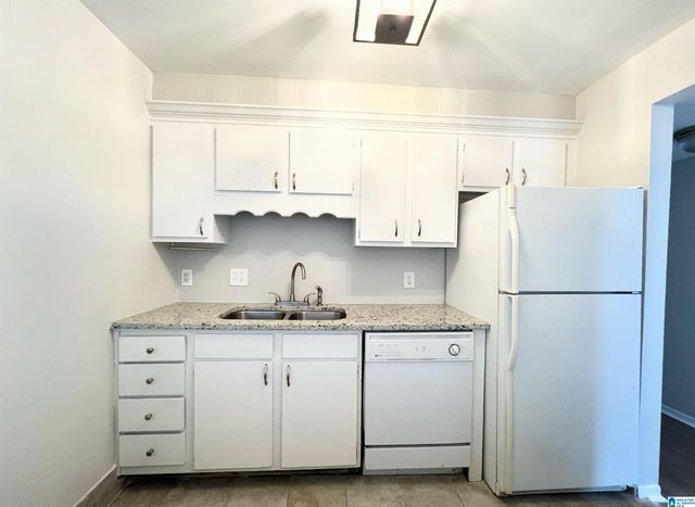 3350 ALTAMONT ROAD, Birmingham, AL 35209