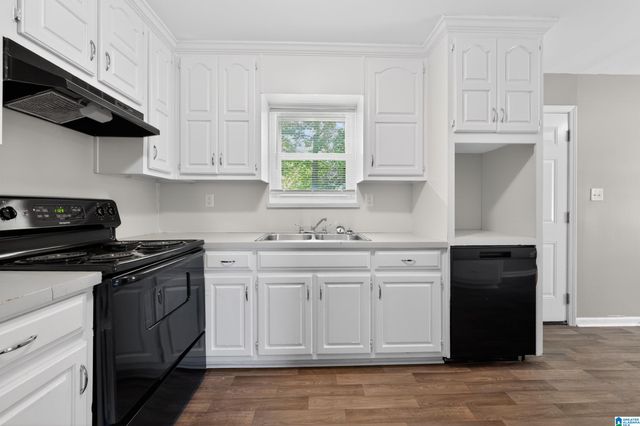 218 MULBERRY PLACE, Birmingham, AL 35214