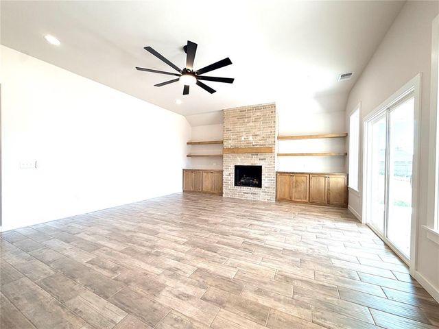 25102 Ethan Street, Cashion, OK 73016