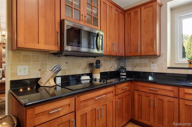 4617 Waterbury Drive, Clarkston, MI 48348