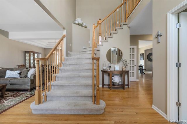 4617 Waterbury Drive, Clarkston, MI 48348