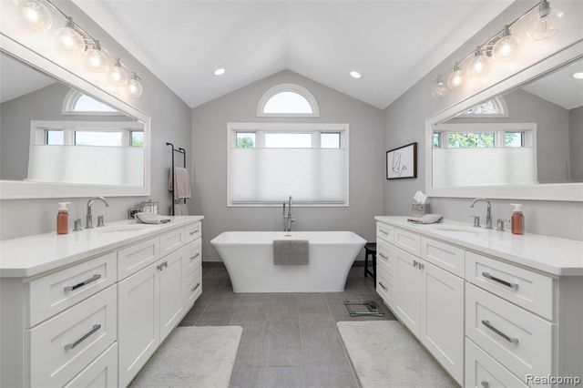 4617 Waterbury Drive, Clarkston, MI 48348