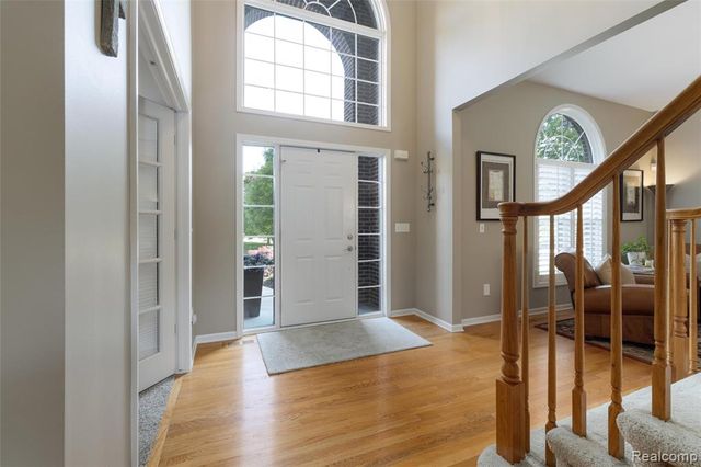 4617 Waterbury Drive, Clarkston, MI 48348