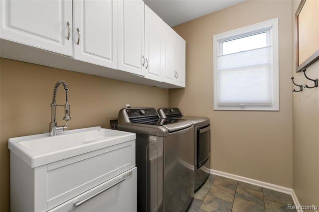 4617 Waterbury Drive, Clarkston, MI 48348