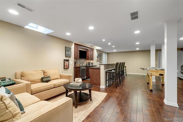 4617 Waterbury Drive, Clarkston, MI 48348