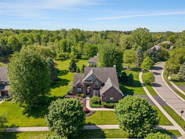 4617 Waterbury Drive, Clarkston, MI 48348
