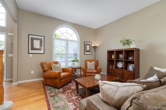 4617 Waterbury Drive, Clarkston, MI 48348