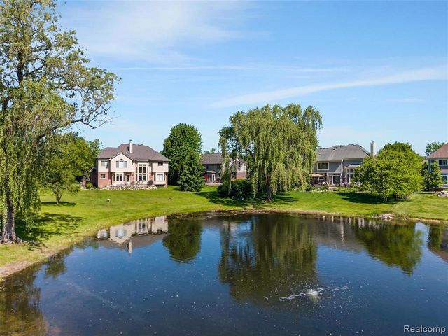 4617 Waterbury Drive, Clarkston, MI 48348