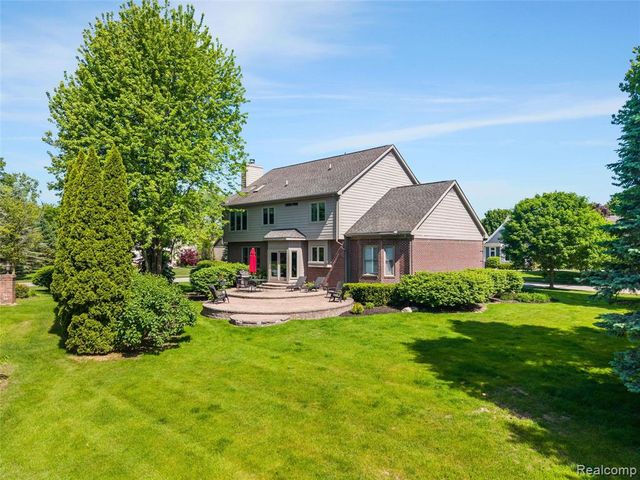4617 Waterbury Drive, Clarkston, MI 48348