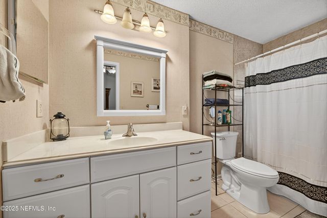 8959 BLAINE MEADOWS Drive, Jacksonville, FL 32257