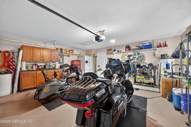 8959 BLAINE MEADOWS Drive, Jacksonville, FL 32257