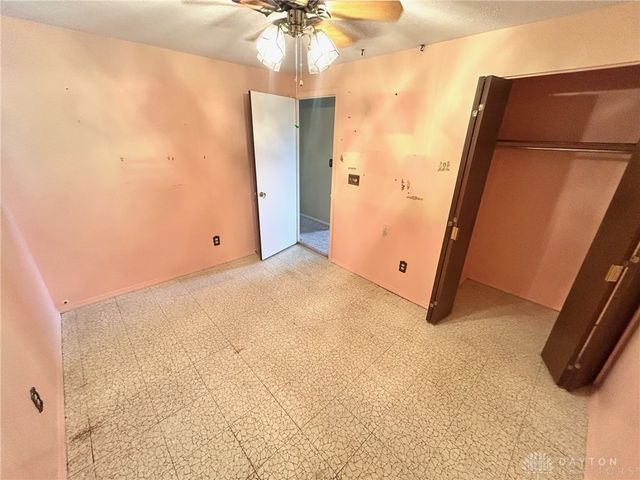 7011 Safari Drive, Dayton, OH 45424