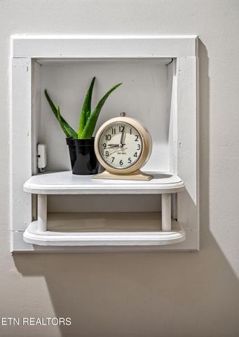 2244 Shipley School Rd, Cookeville, TN 38501