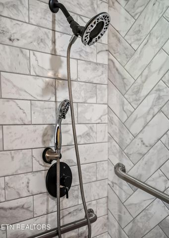 2244 Shipley School Rd, Cookeville, TN 38501