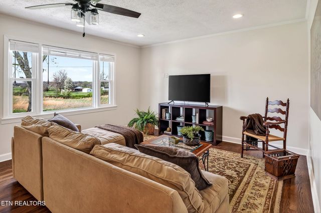 2244 Shipley School Rd, Cookeville, TN 38501