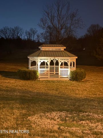 2244 Shipley School Rd, Cookeville, TN 38501