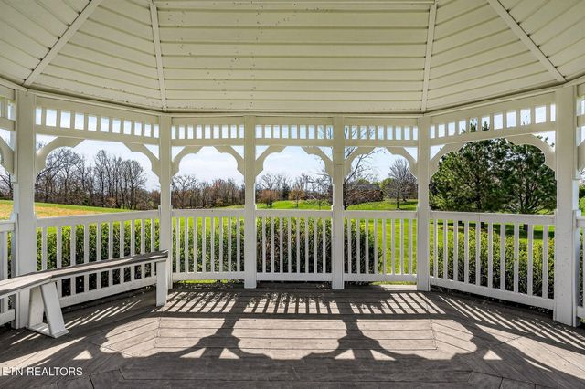 2244 Shipley School Rd, Cookeville, TN 38501