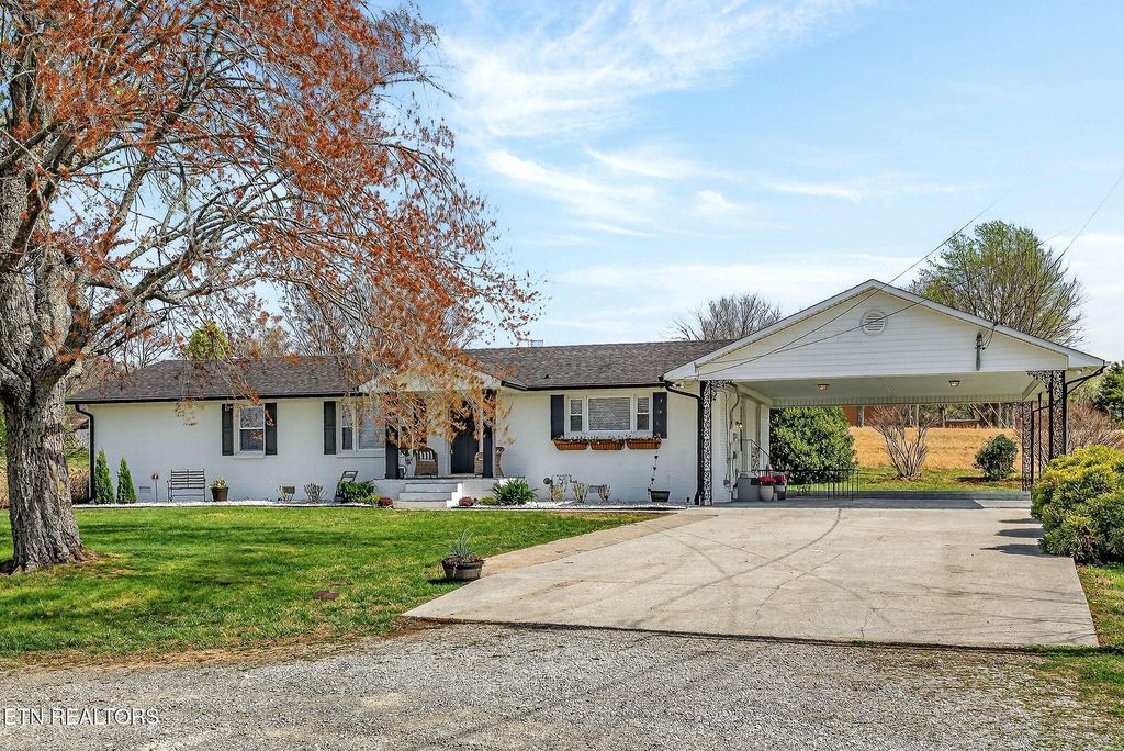 2244 Shipley School Rd, Cookeville, TN 38501