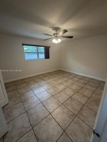 260 NW Dr 260 260, Miami, FL 33126