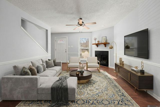 8091 Bayou Fountain Ave, Baton Rouge, LA 70820