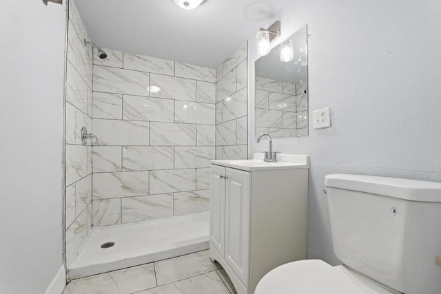 1961 S Congo AVENUE, Milwaukee, WI 53204