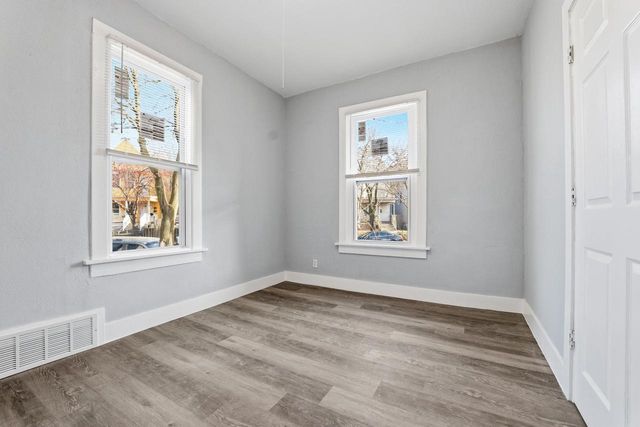 1961 S Congo AVENUE, Milwaukee, WI 53204